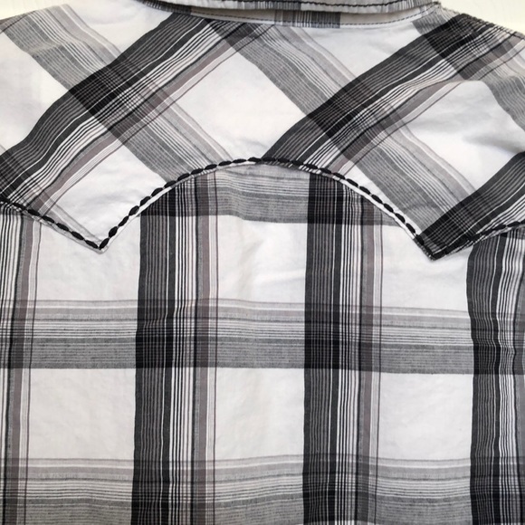 Men’s button up - Picture 4 of 4